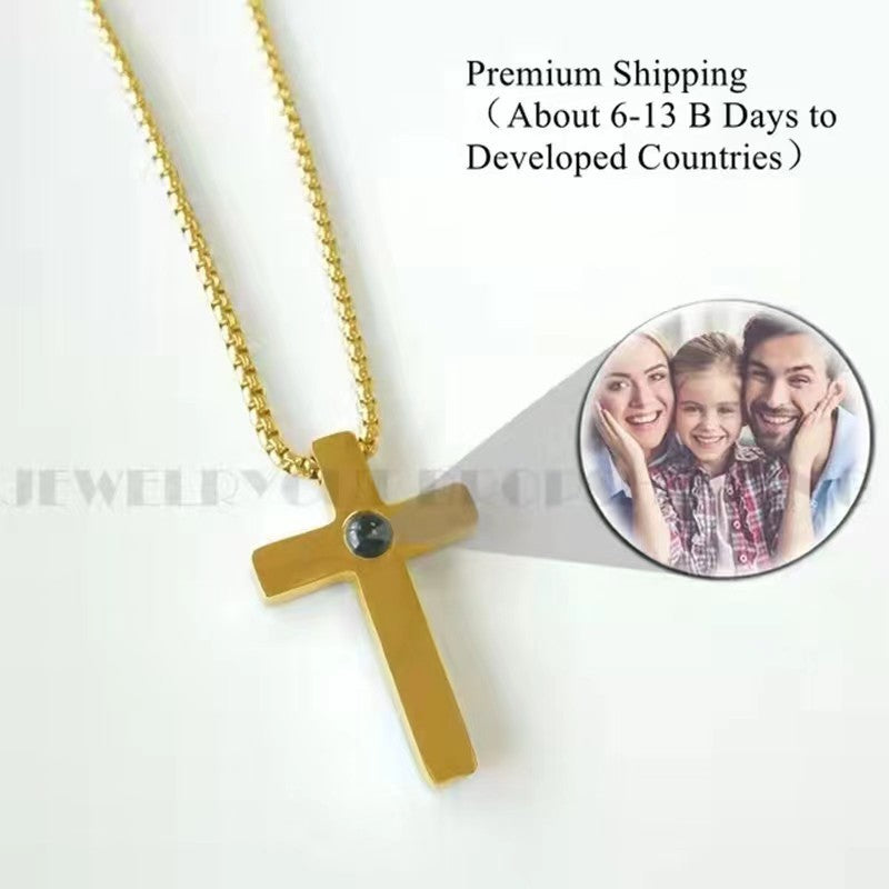 Projection necklace